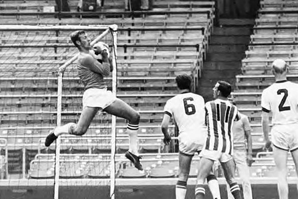 Voormalig ADO-doelman Ton Thie (76) overleden