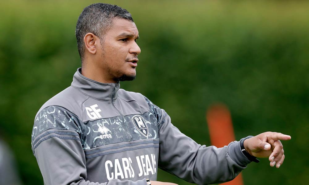 KNVB: Franken en Grünholz hebben niet juiste papieren