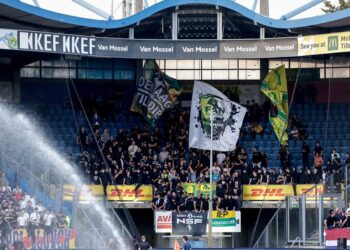 ADO grijpt in na vuurwerkincident: Alleen nog buscombi’s naar uitwedstrijden