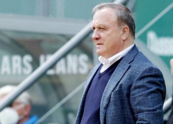 Advocaat heeft zin in klus bij ADO:  ‘Slechter kan het eigenlijk niet, het is een mooie uitdaging voor iedereen’