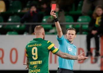 Verheydt baalt van rode kaart: ‘Je bent niet goed, het valt allemaal wel mee’