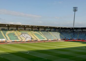 Drie namen klinken in zoektocht naar nieuwe hoofdtrainer