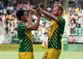 Nieuwelingen in de voorhoede hebben direct een klik: ‘Met dit team moeten ze de play-offs halen’