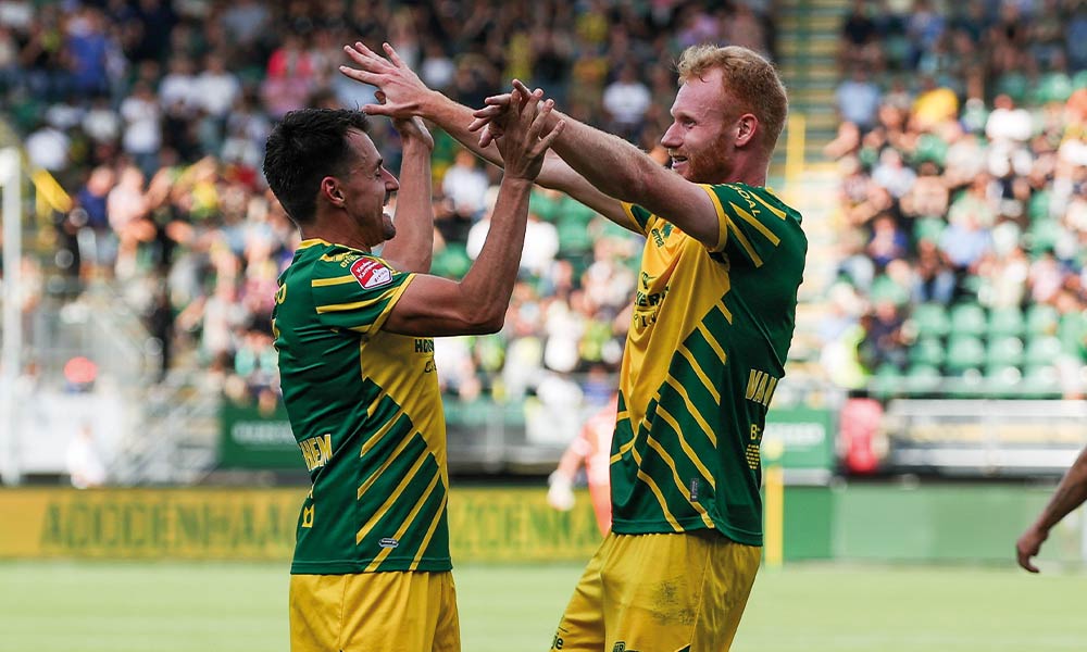 Nieuwelingen in de voorhoede hebben direct een klik: ‘Met dit team moeten ze de play-offs halen’