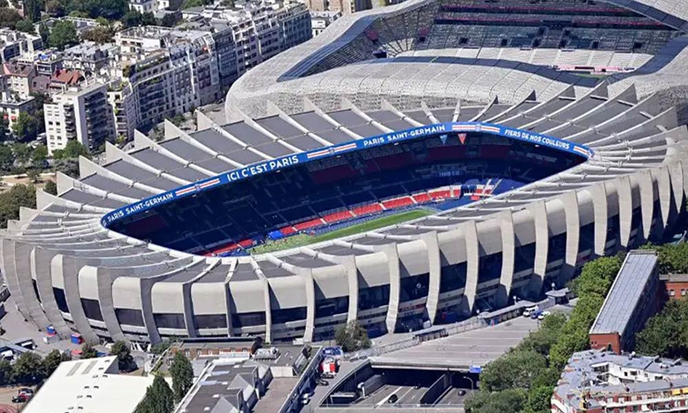 Een Onvergetelijke Voetbalervaring: Bezoek Paris Saint-Germain