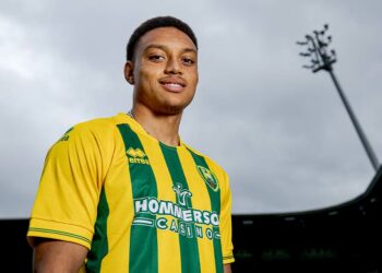 ADO legt rechtsback Steven van der Sloot vast