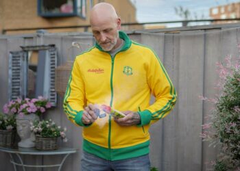 Nu verkrijgbaar: Den Haag retro-jack!