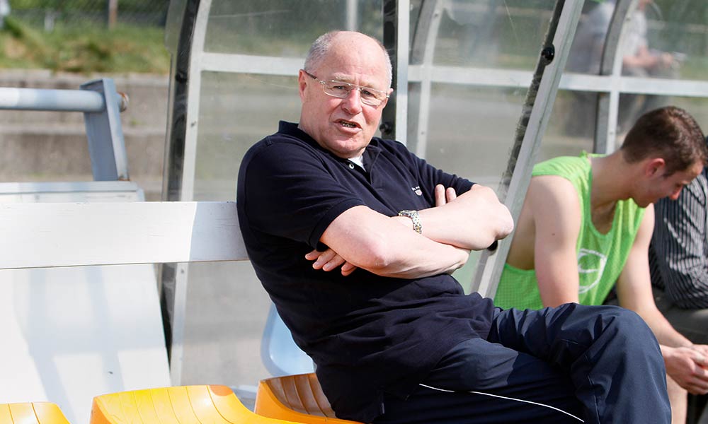 Oud-trainer Rinus Israël overleden