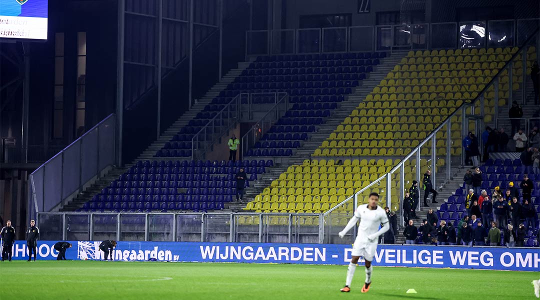 ADO grijpt in: ‘voorlopig zonder supporters naar uitwedstrijden’